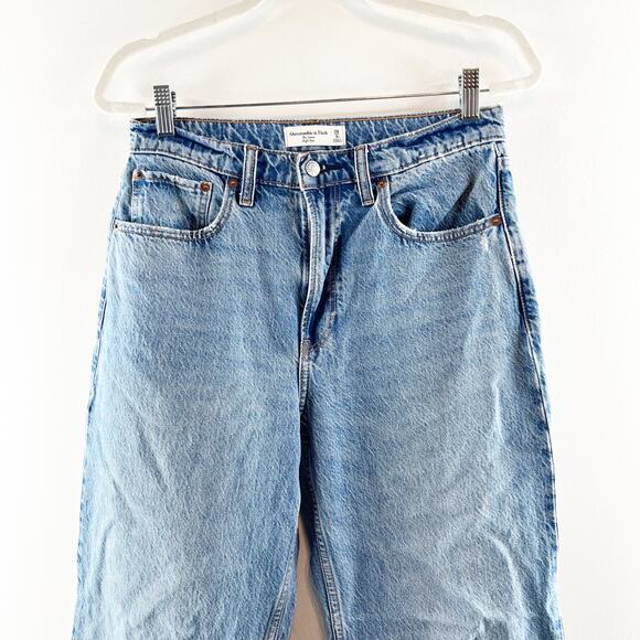 Abercrombie & Fitch High Waisted Denim Loose Jeans Blue 28 / 6 Petite - Picture 4 of 9